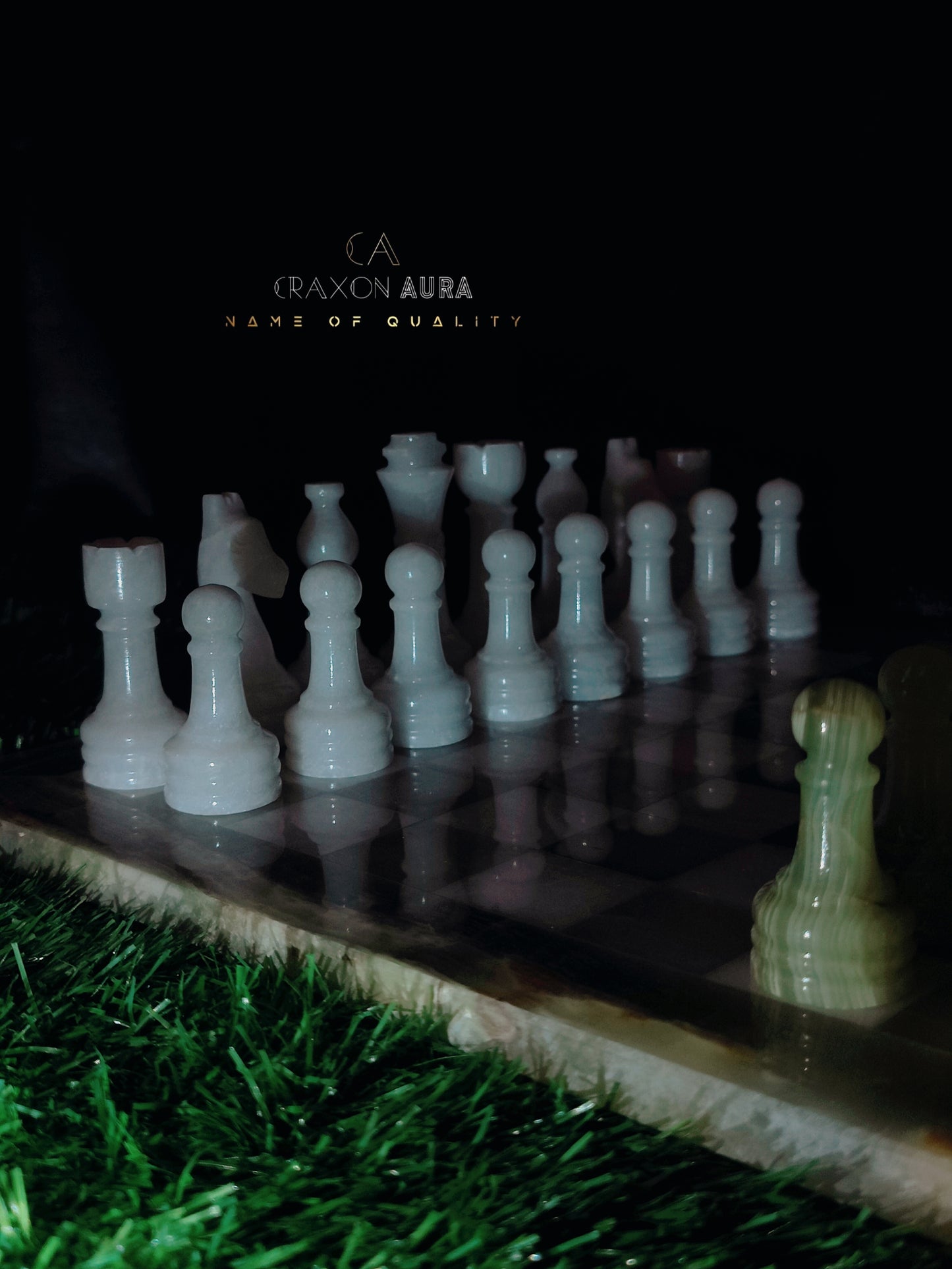12" Green/White Marble Chess Set