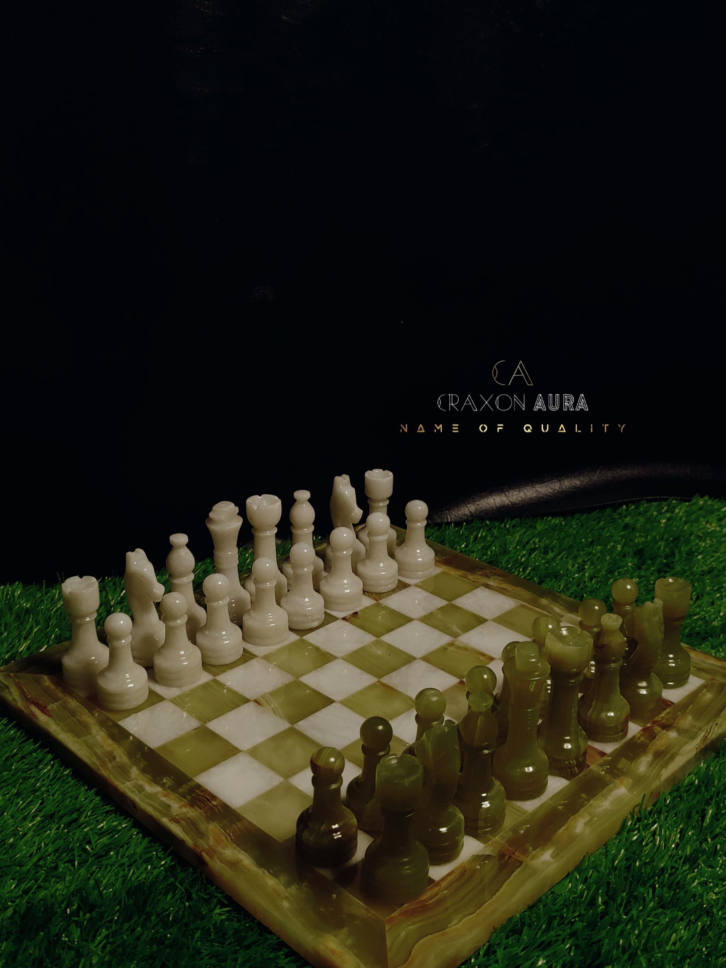 12" Green/White Marble Chess Set