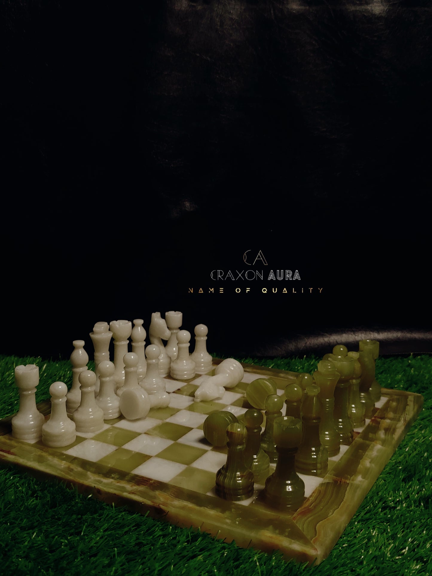 12" Green/White Marble Chess Set